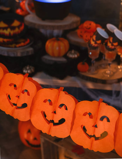 Perspective de la guirlande citrouilles Halloween