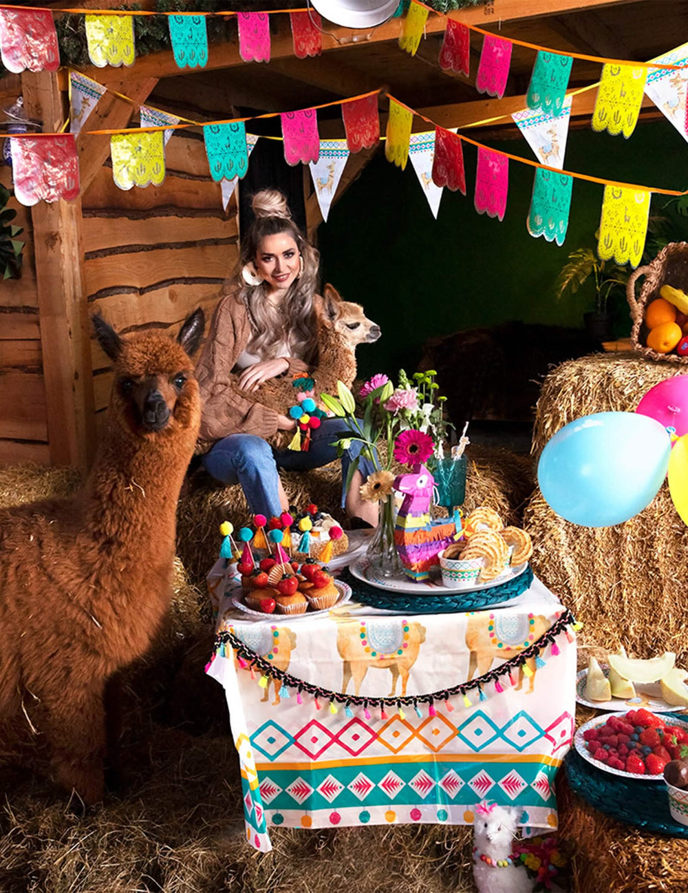 Festive Inszenierung der Wimpelkette aus Kunststoff Lama