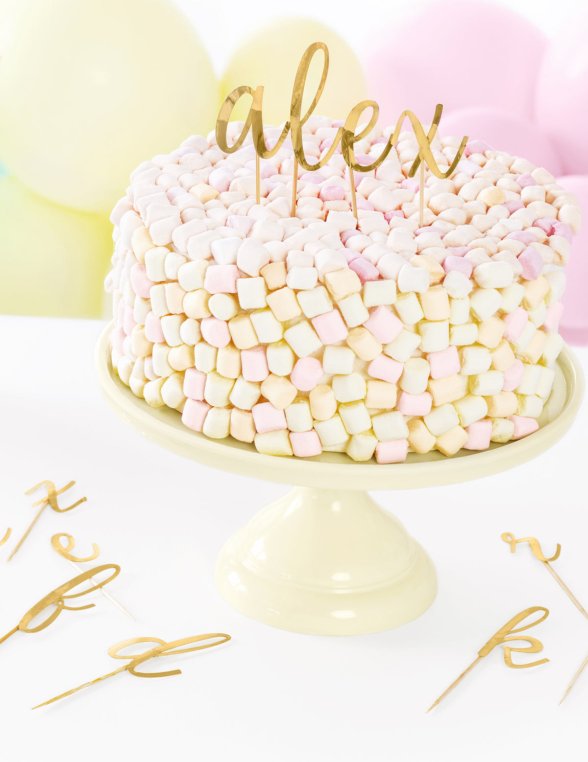 Kit Tortenaufsätze aus Holz mit goldenen Metallbuchstaben für Kuchen