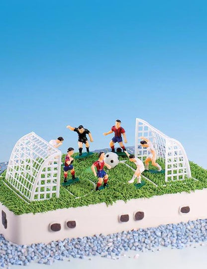 Mise en situation sur un gâteau du kit de décoration foot