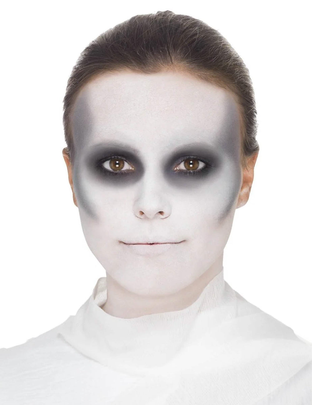 Detail der Farbe Grau rund um die Augen des Mumien-Schminke-Kits für Erwachsene