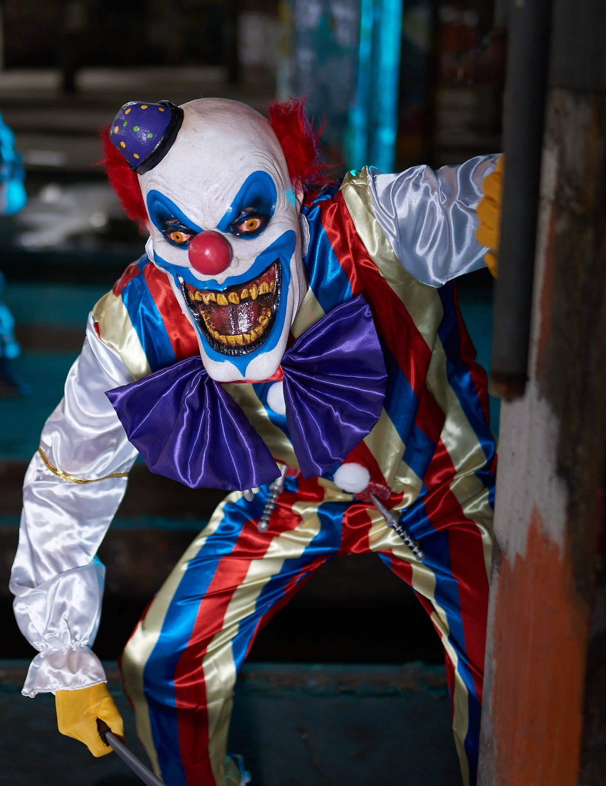 Vorderansicht der gruseligen Clown-Latexmaske
