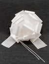 Nœud géant à tirer pour décoration blanc effet satin