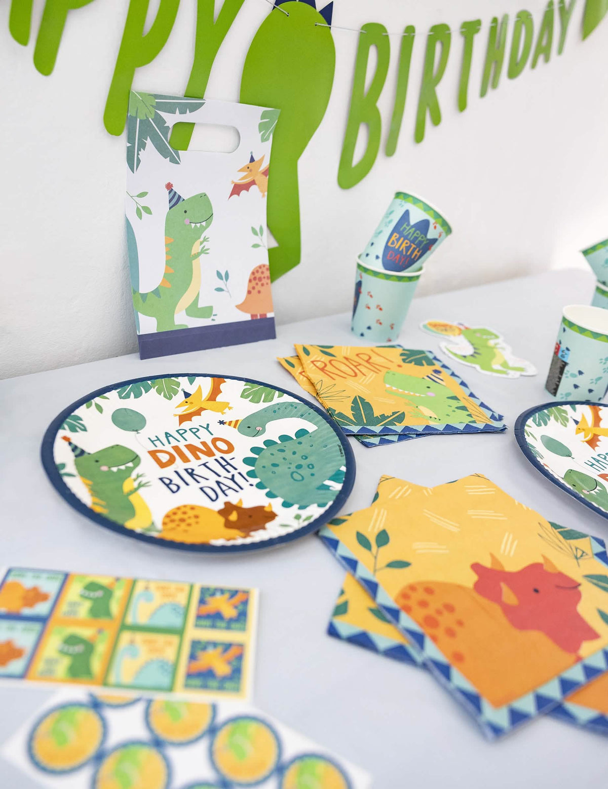 Dino-Paket 51 Teile für Geburtstag