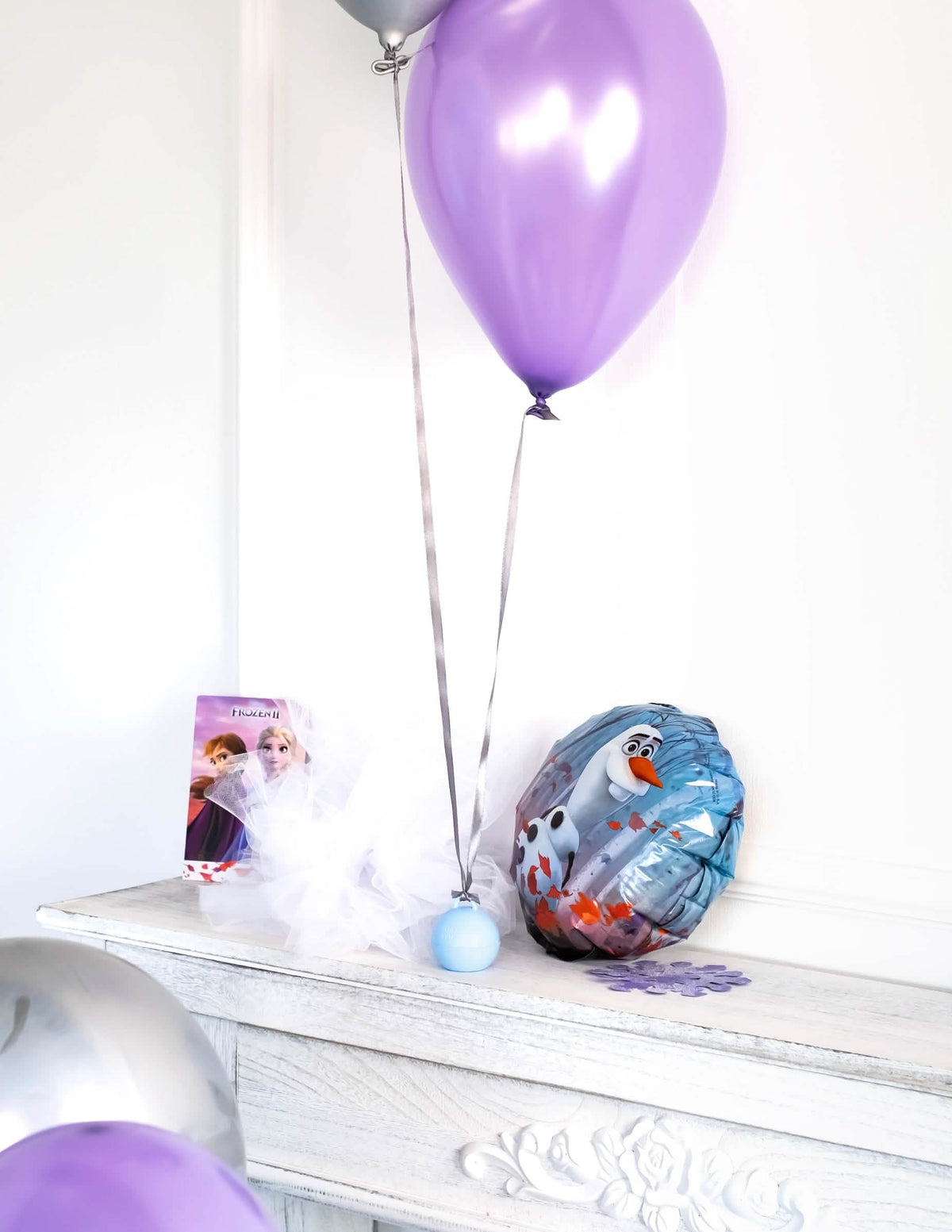 Exemple de décoration de fête du poids ballon hélium pour décoration bleu ciel