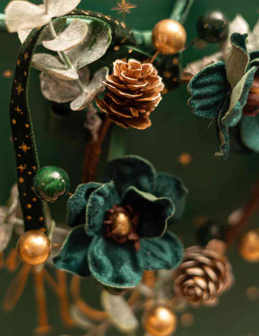 Samtband mit Sternen, dunkelgrün & gold, 1 cm x 3 m