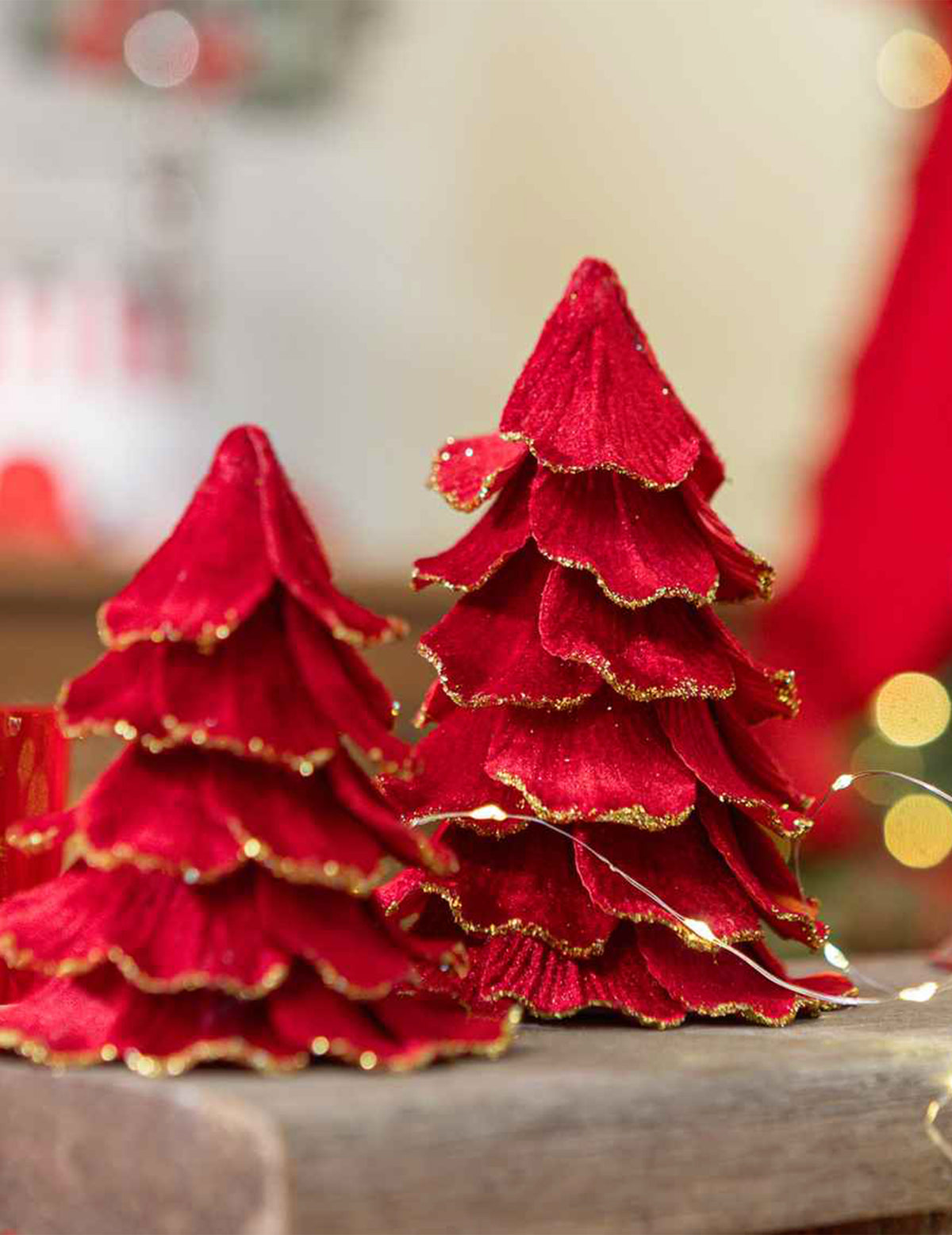 Weihnachtsbaum aus Samt in Rot und Gold 12 x 16 cm