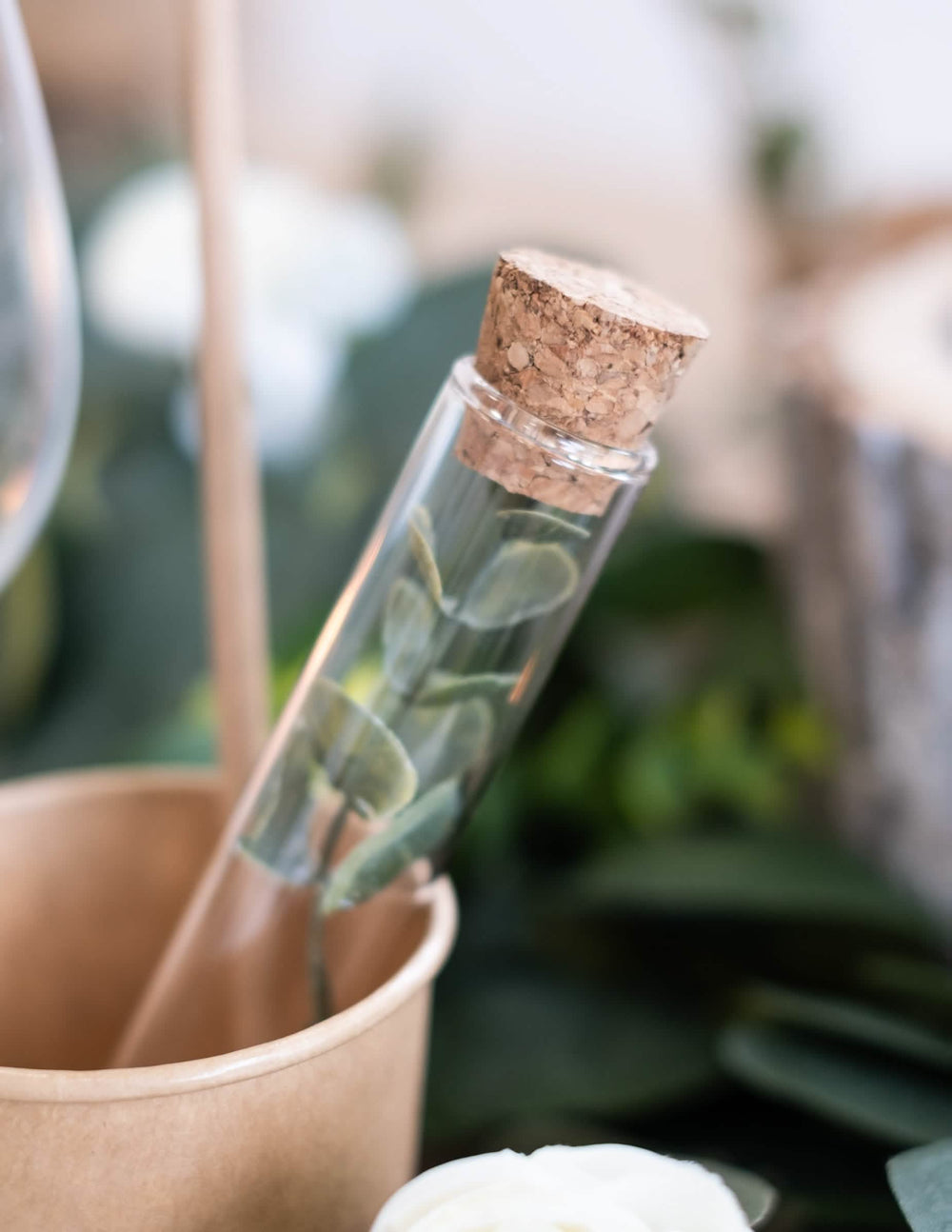 Nahaufnahme des Korkens des Glas-Reagenzglases für Tischdeko