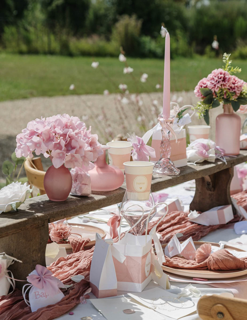 Décoration de table de baptême du vase en verre décoration pour table rose finition givrée