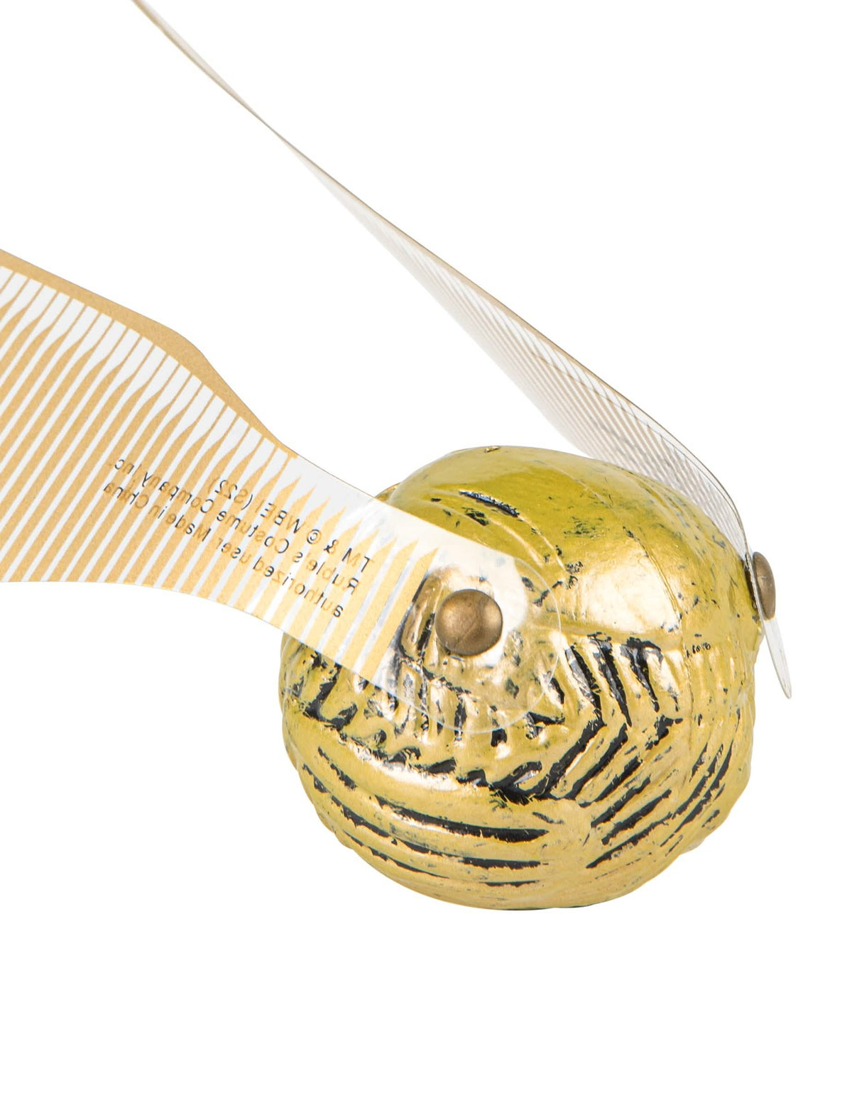 Nahaufnahme der Details und der Befestigung der Flügel des Zubehörs Goldener Schnatz Harry Potter